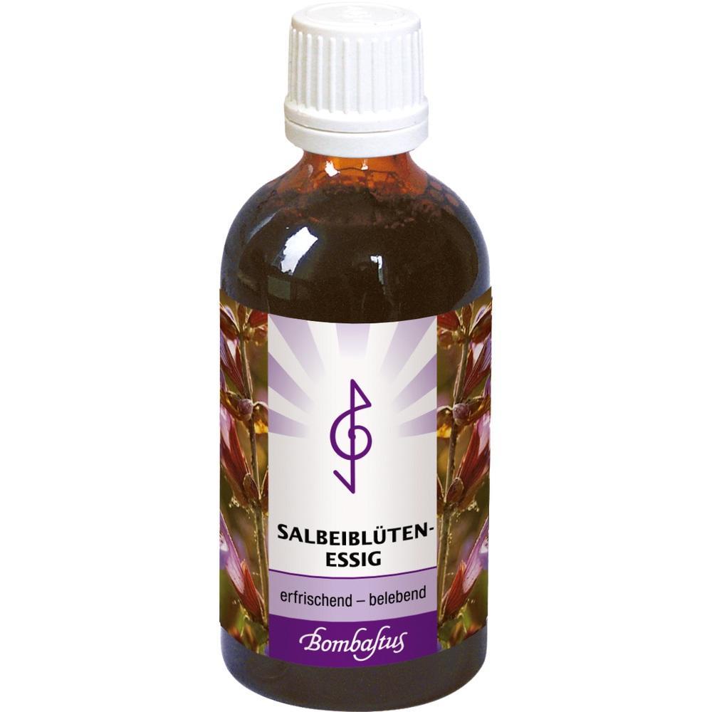 Braune Glasflasche mit wei&szlig;em Etikett und Deckel, darauf steht &bdquo;Salbeibl&uuml;ten-Essig&ldquo;.